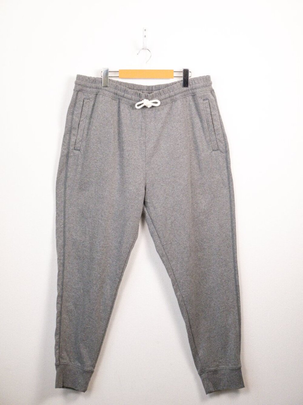 The North Face Mens Heritage Patch Joggers XL Grey Fleece Sweatpants